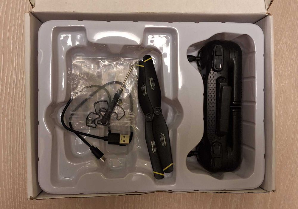 Дрон с камера - SG700-D