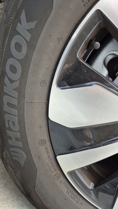 Hankook 215 65 R17