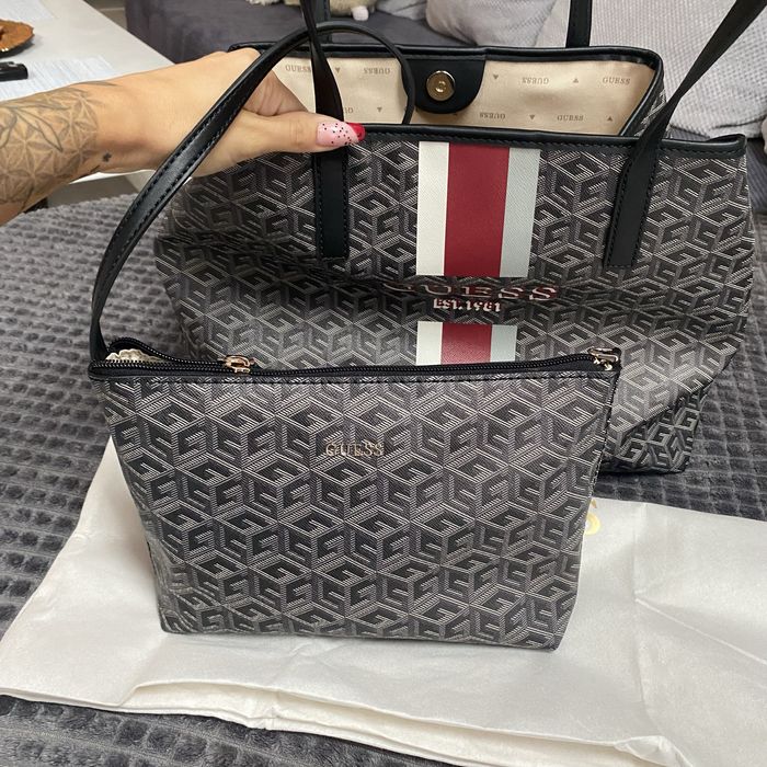 Чанта Guess