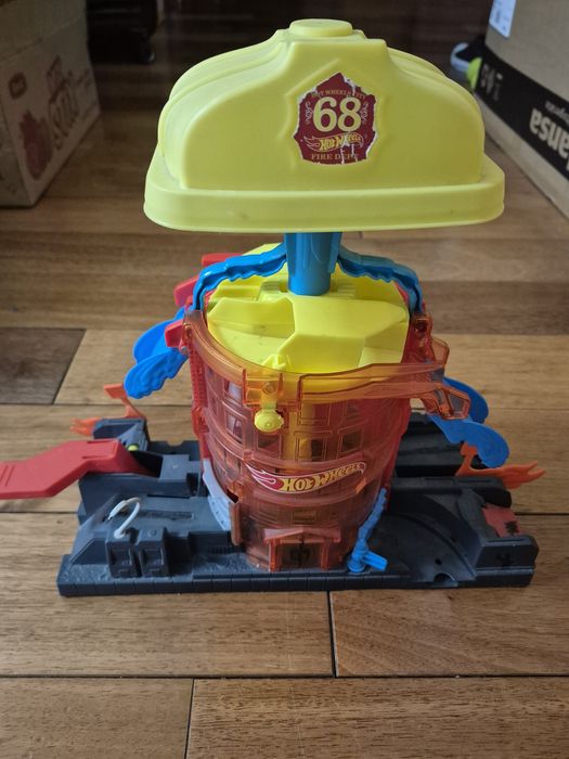 Пожарная станция HotWeels