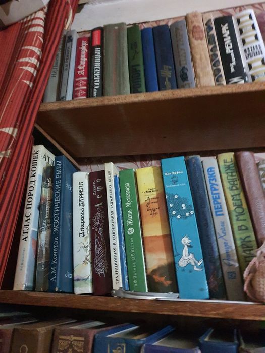 Продаются книги по 3000 сум