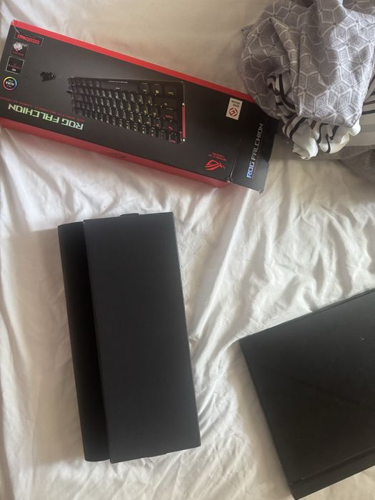 Tastatura asus rog falchion