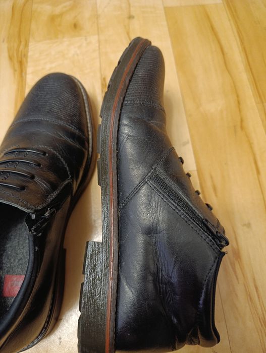 Ботинки кожаные отличного качества