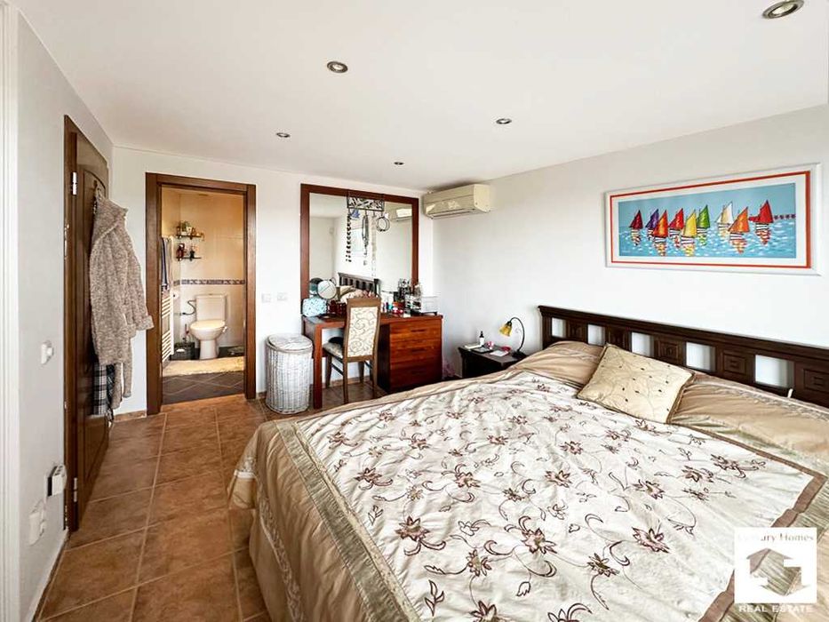 105592 ЕКСКЛУЗИВНО! Уникална четириетажна къща във Велико Търново