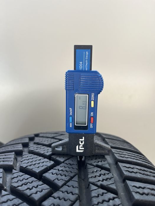 Зимни гуми 235/65/18 Continental