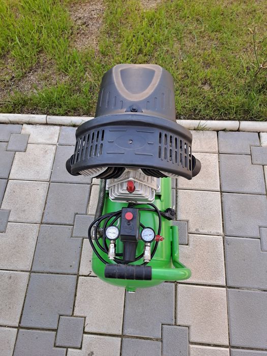 Compresor 2 pistoane 50 l