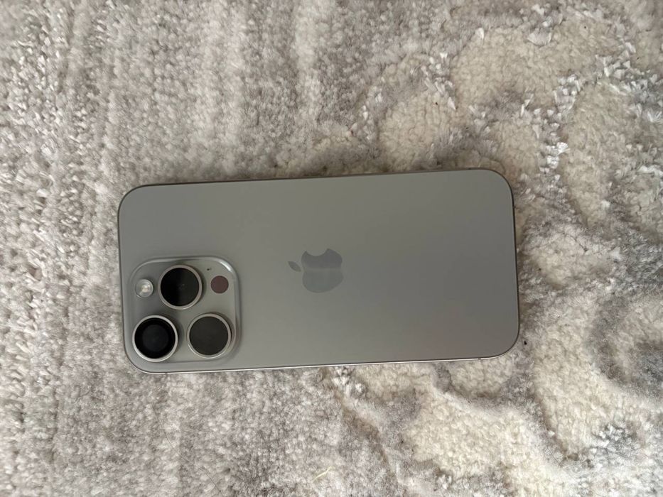 Iphone 15pro 81% karobkalari bor ime otgan bita aybi bor rasmda