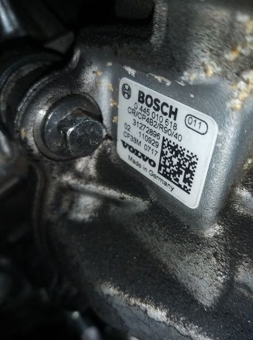 Pompa inalte 2.0 d d5204t3 volvo s60 ll s80 ll v60 l xc60 xc 70 31272896 0445010618