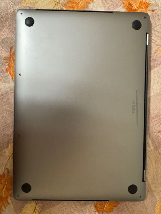 MacBook Pro 2020 i5, 512gb за части