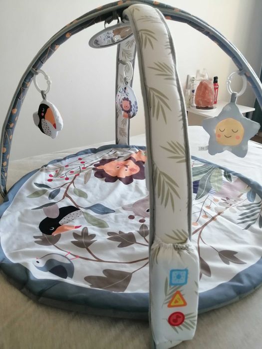 Активна гимнастика със светлини и мелодии/постелка/килимче