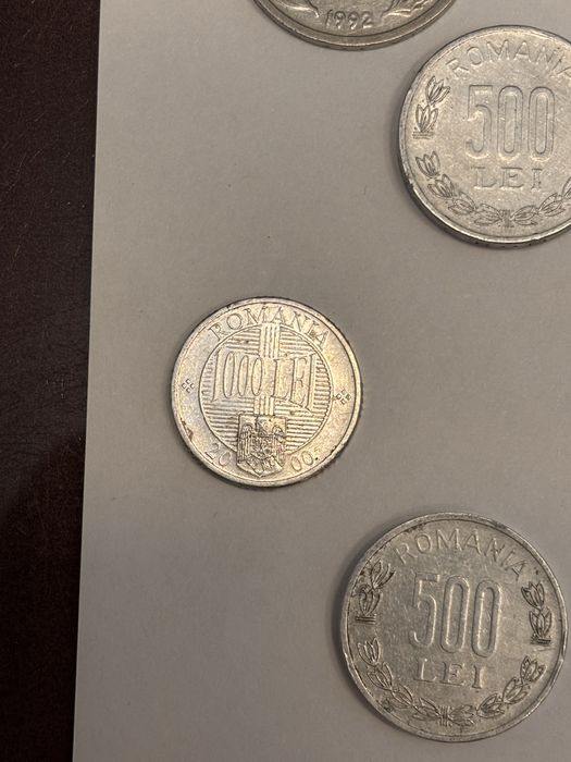 Bancnote cu eclipsa de 2000 lei si monezi