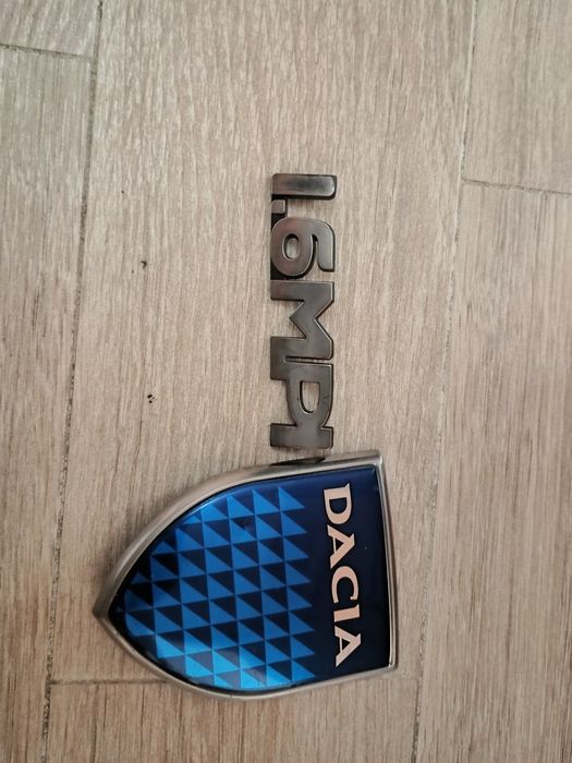 Emblema  Dacia .
