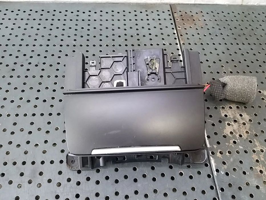 Scrumiera bricheta audi a4 b8 8k 8k0857951
