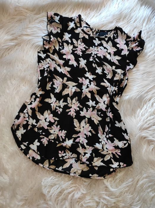 Дамски топ на цветя
