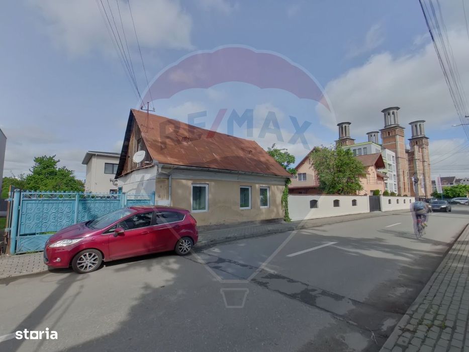 Casă / Vilă cu 4 camere de vânzare în zona Ultracentral