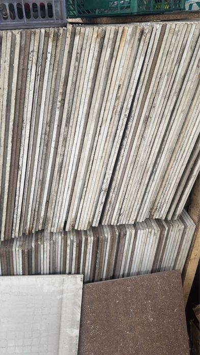 Продам кераммогранит б/у