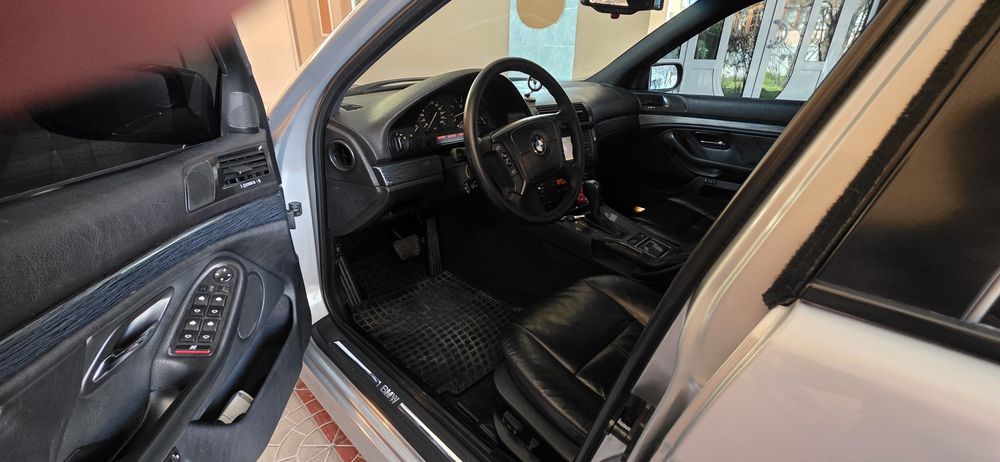 Sotiladi BMW E39 528i