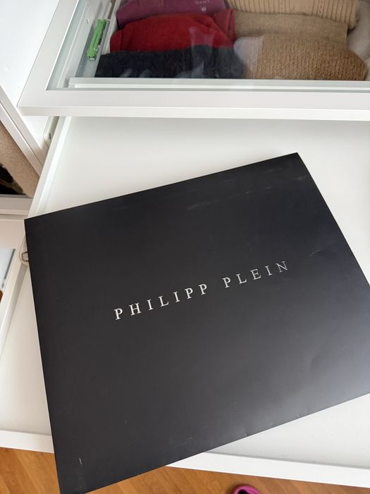 Philipp Plein копринен шал