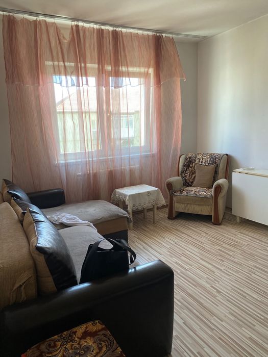 Inchiriez apartament pe BD Mihai Viteazu