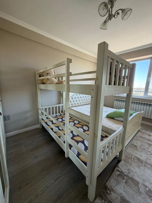 Продам детскую двухъярусную кровать