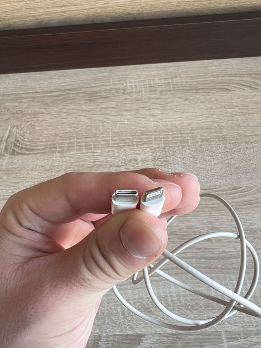 Оригинален кабел от iPhone 14 - зарядно, кабел за зареждане