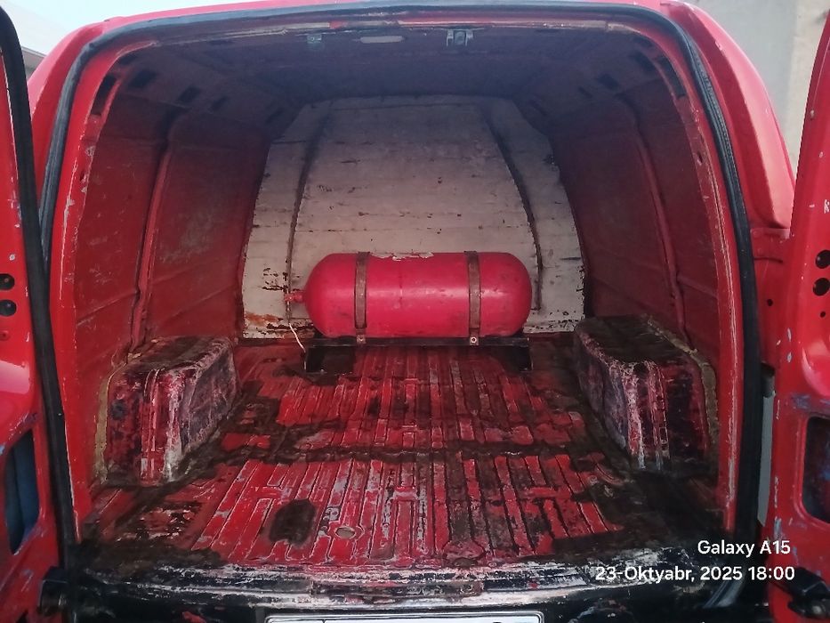 Ford eskord holati urta