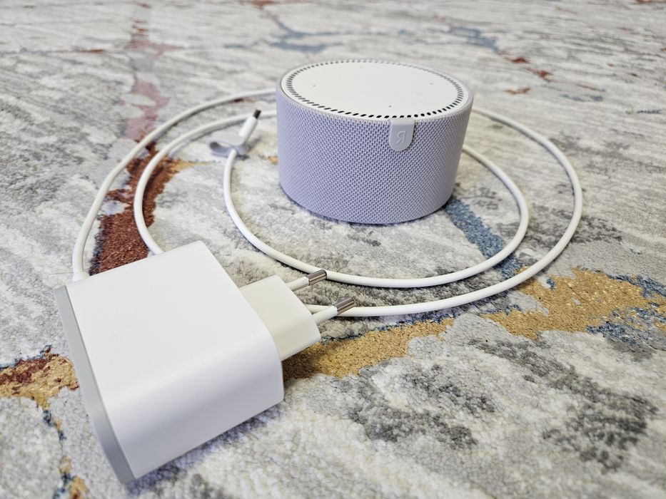 Продам новую Яндекс станцию