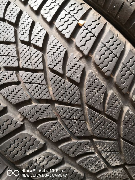 245 45 19 гуми dunlop 19 цола гуми