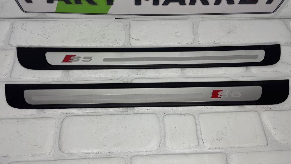 Лайсни прагове AUDI S5