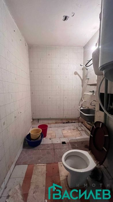 Продава се Двустаен апартамент в София, Център - 66 кв.м за 1159 €/кв.м - Снимка #4