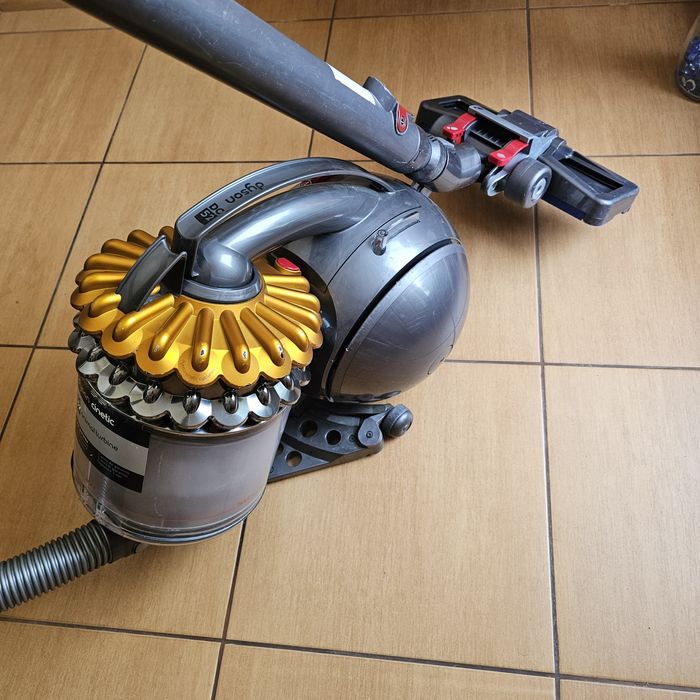 Aspirator Dyson Ball DC 52  cinetic  animal turbine