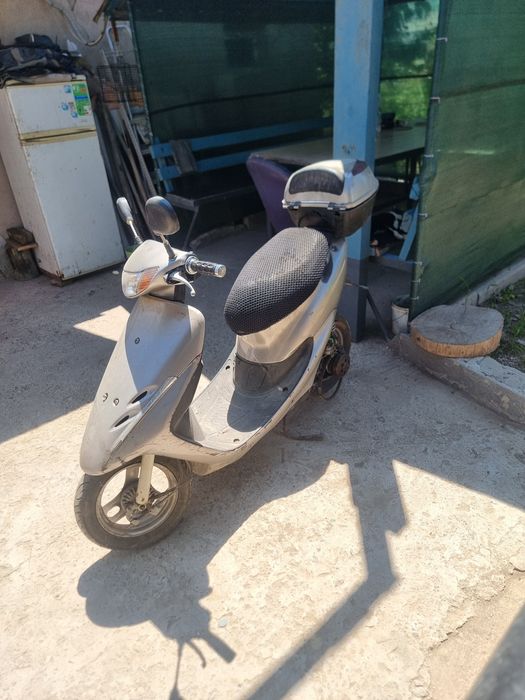 Продам  мопед хонда дио