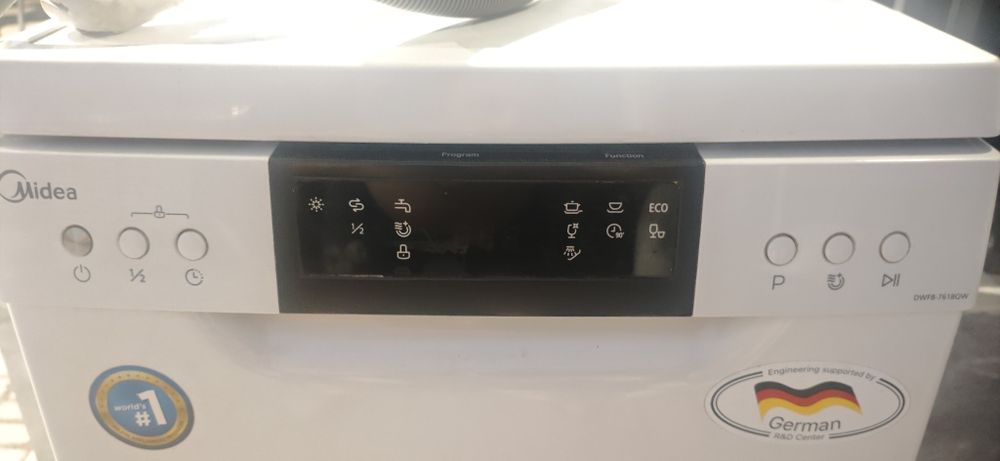 Продам прсудомоечную машину Midea