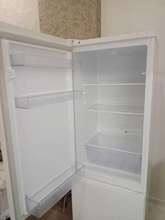 Холодильник beko