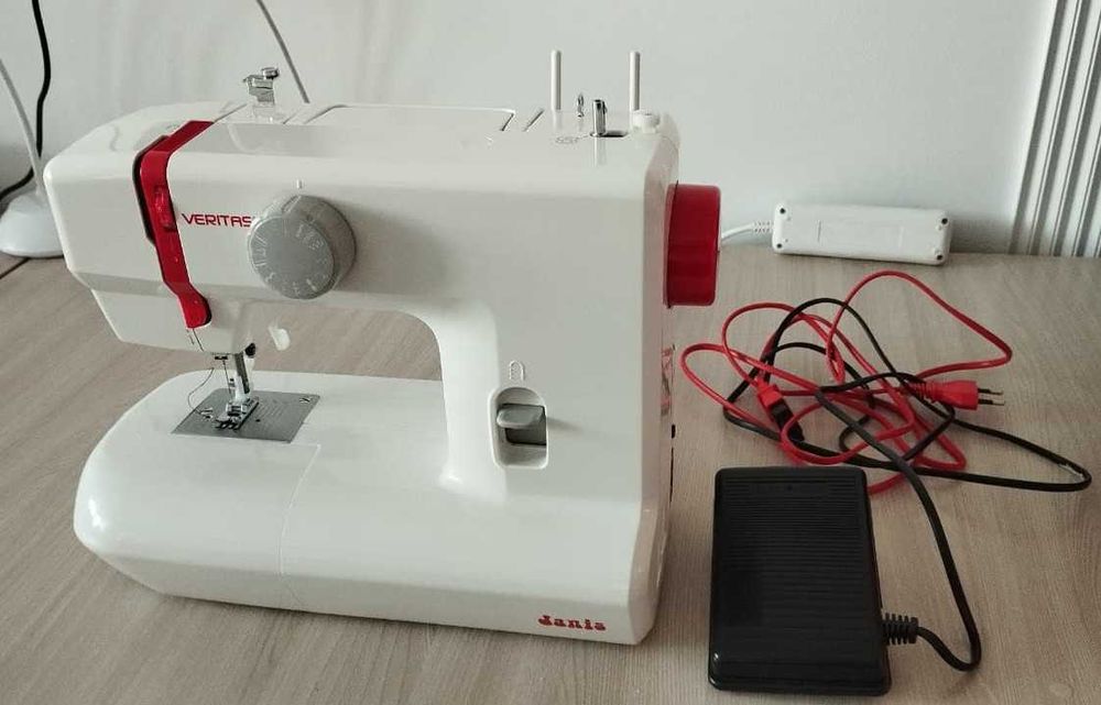 Швейная машинка Veritas Janis