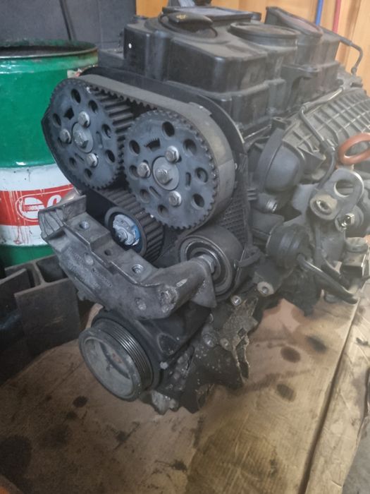 Vând motor passat BMR