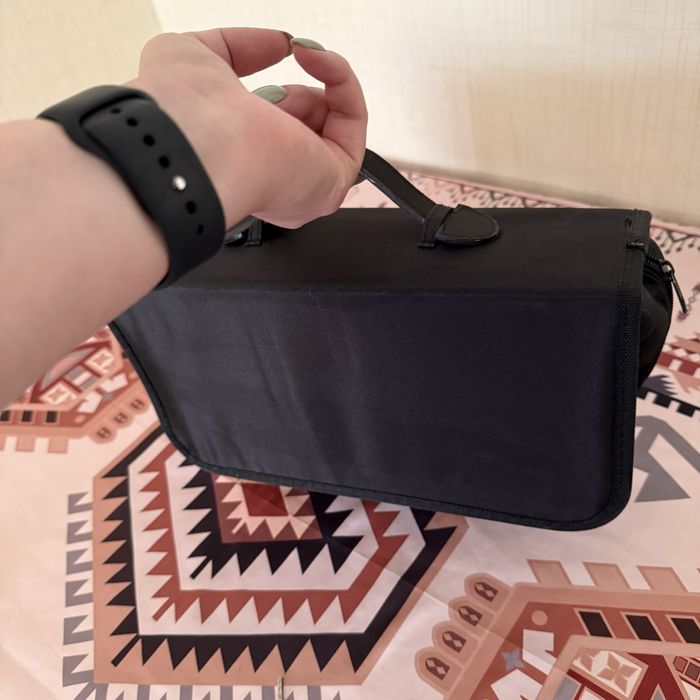 Фен-щетка с насадками, в чехле