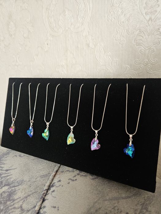 Сребърни колиета с кристали