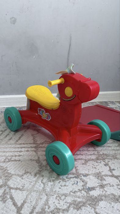 Детская горка,лошадька и коляска