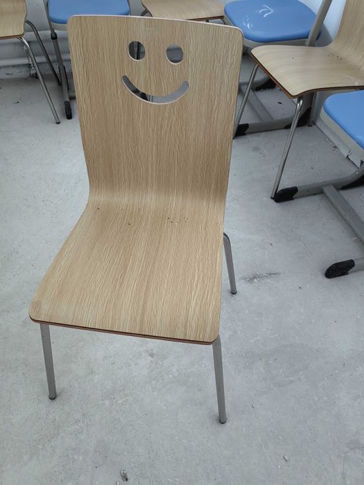 Стульчик школьный