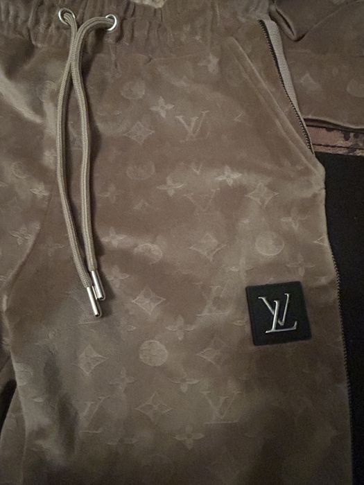 Бежов плюшен сет на  L*oui*s  V*u*i tt*on