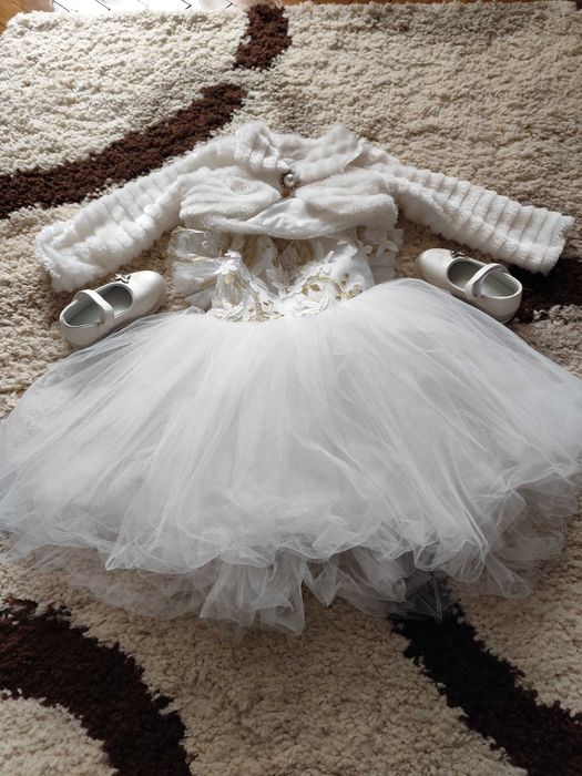 Продавам детска рокля