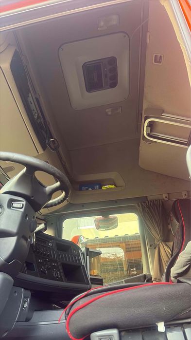 Dezmembrez Scania