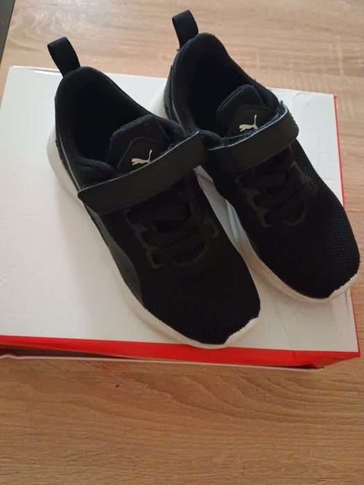 Маратонки Puma .