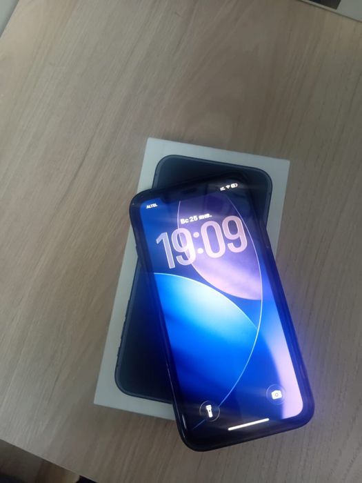 Продам айфон 11 ,128гб  идеал