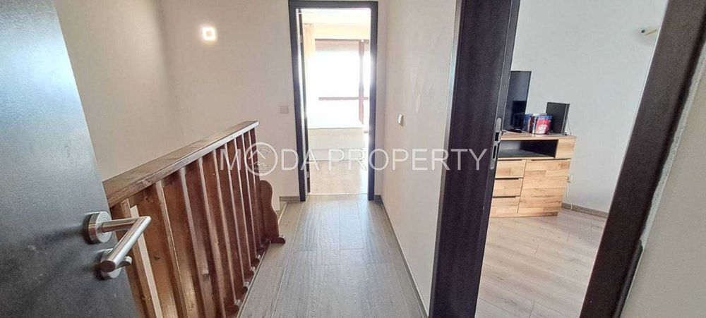 Двуетажна къща в Кошарица – напълно обновена и готова за нанасяне!