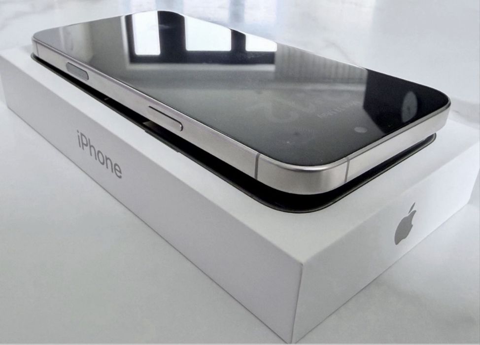 Iphone 16 Pro Max, 256GB, Silver, impecabil