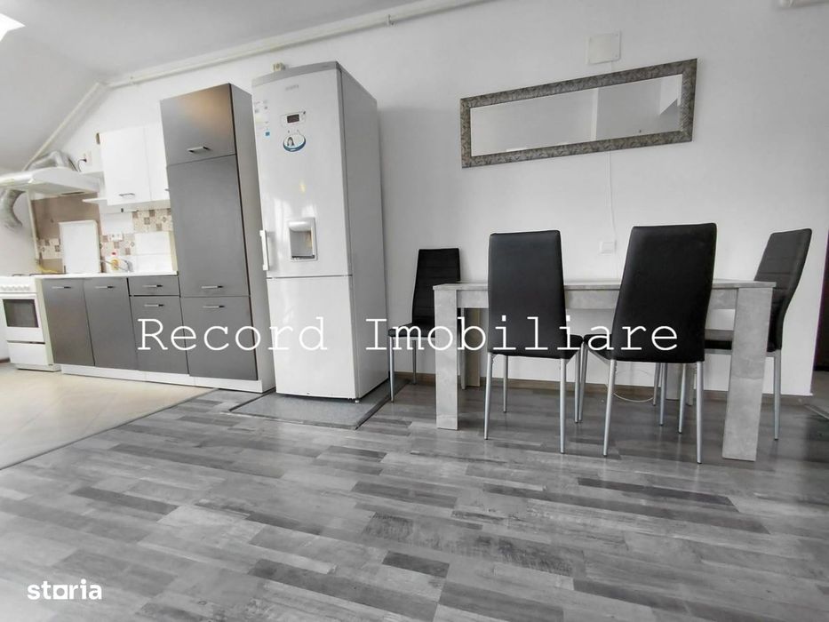 Apartament 3 camere, 2 balcoane, parcare privata Floresti str.Florilor
