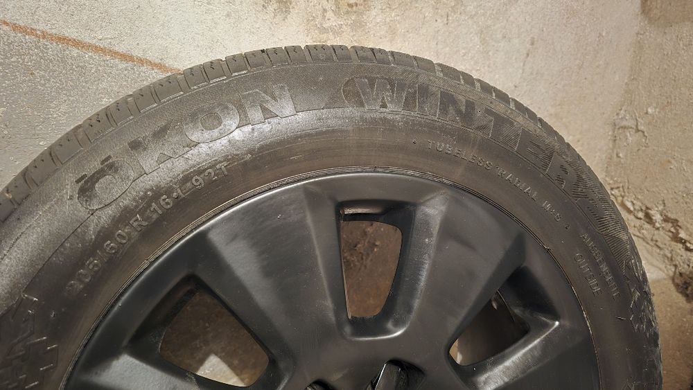 Vând Jante Oroginale Audi, cauciucuri iarnă 205/60  R 16