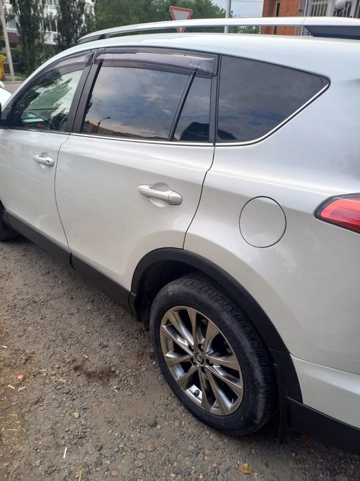 Продам,Рав 4, европеец 2019 год,автомат, 16млн.400